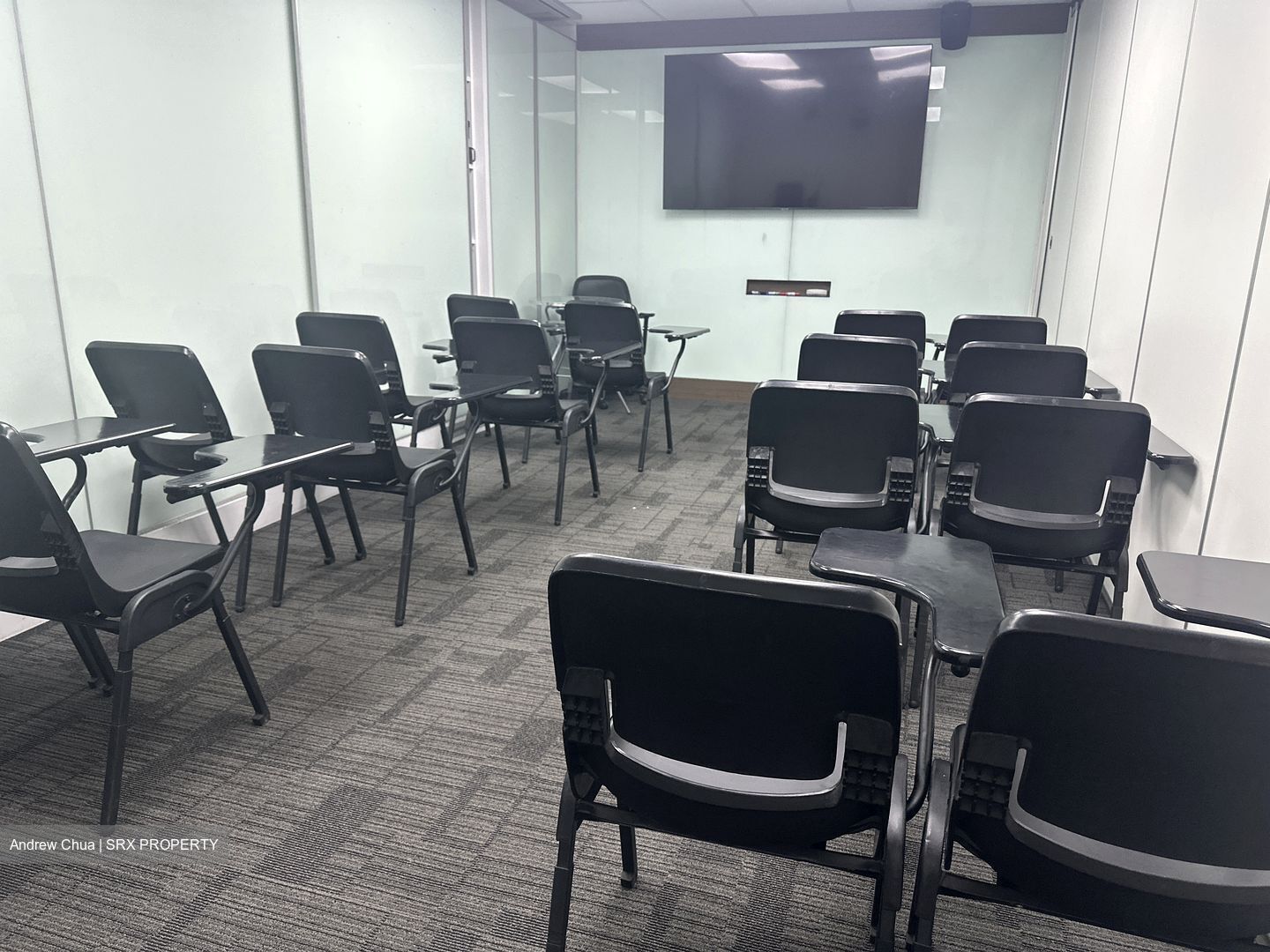 International Plaza (D2), Office #476053011